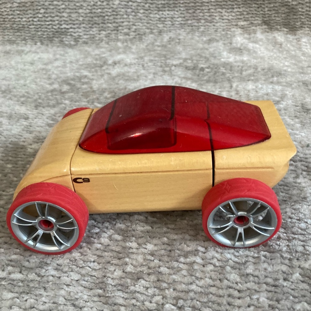 AUTOMOBLOX Car Designed by Calello Red Classic Retro Toy Collectible Quality - Picture 3 of 8